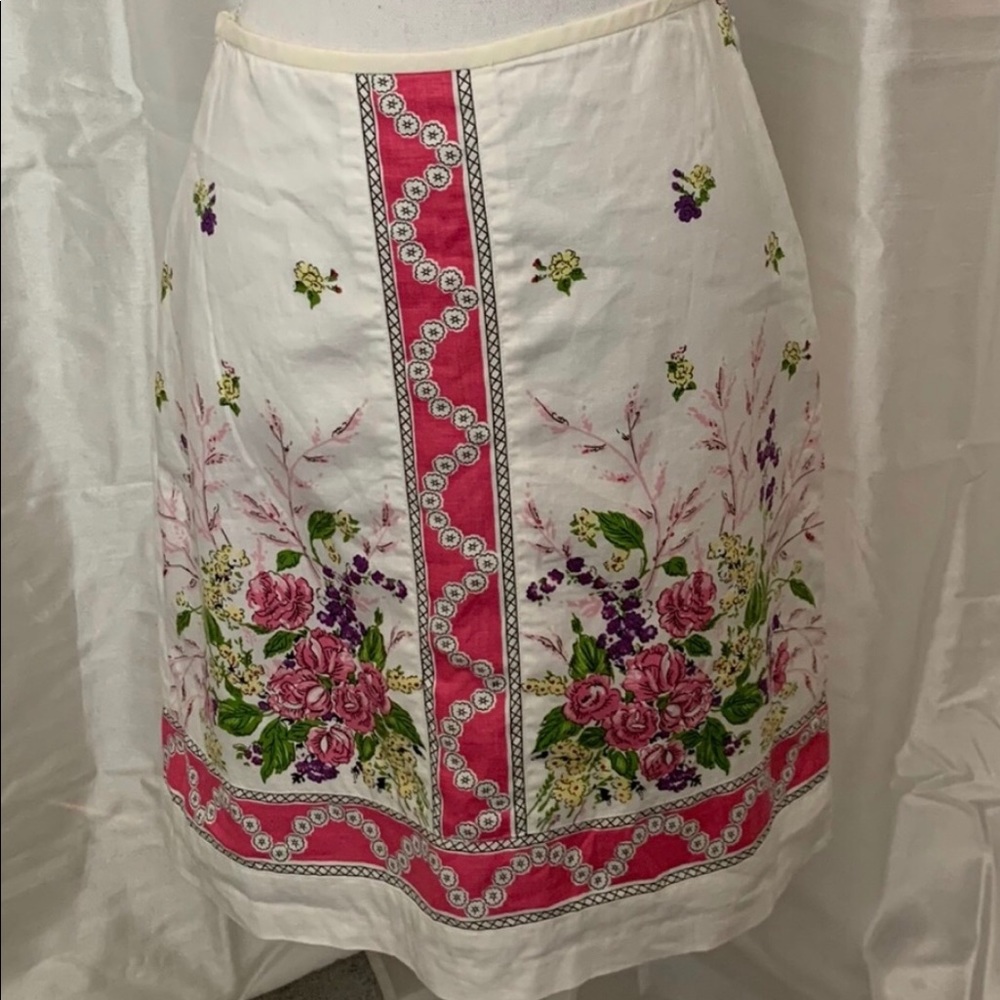 Ann Taylor Loft Linen Skirt.  EUC.  Size 6.